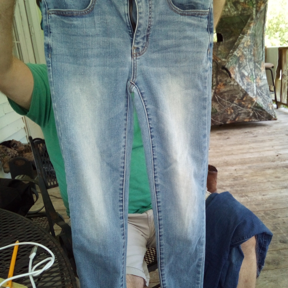 Jeans - Picture 2 of 3
